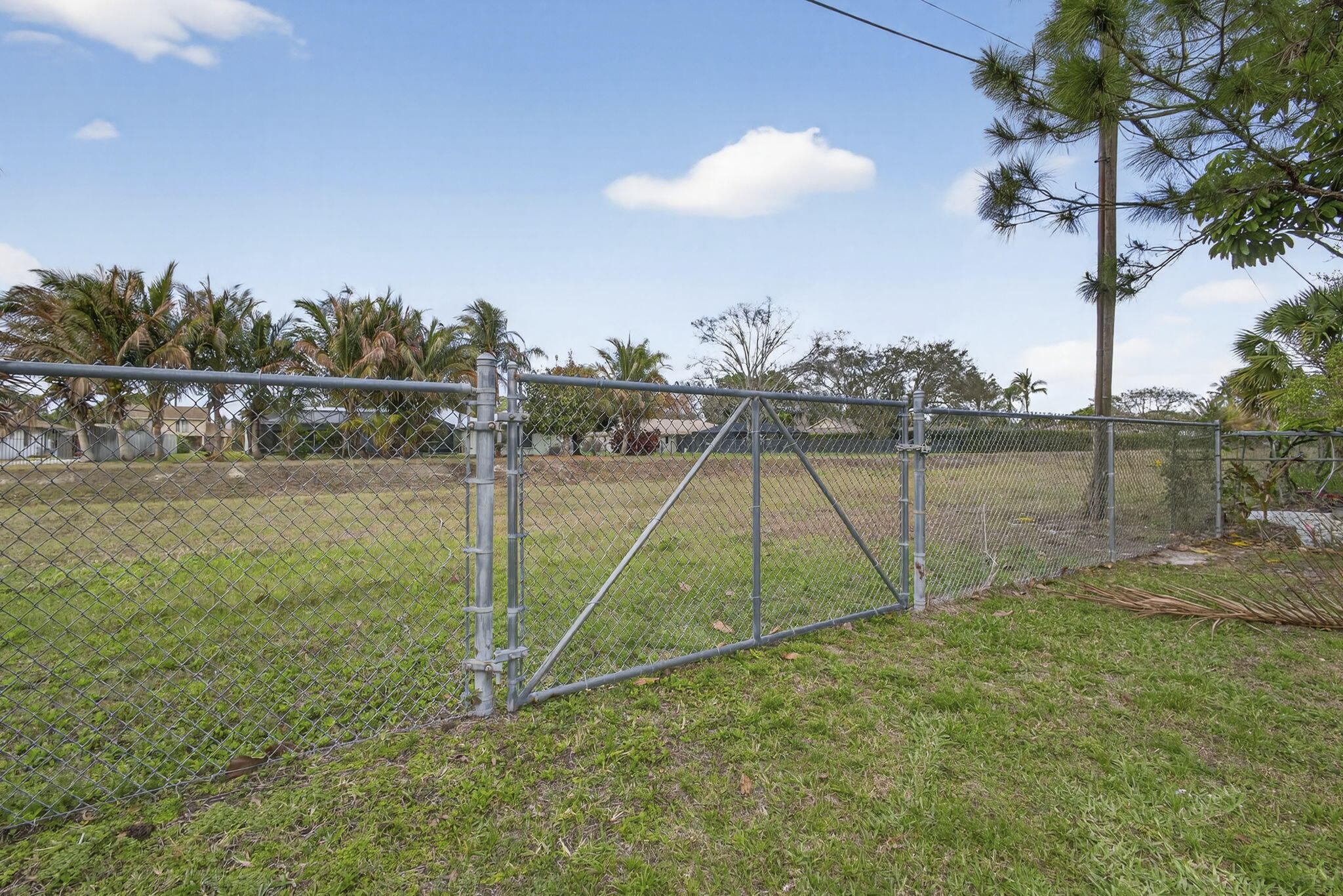 749 W Rambling Wellington, FL 33414