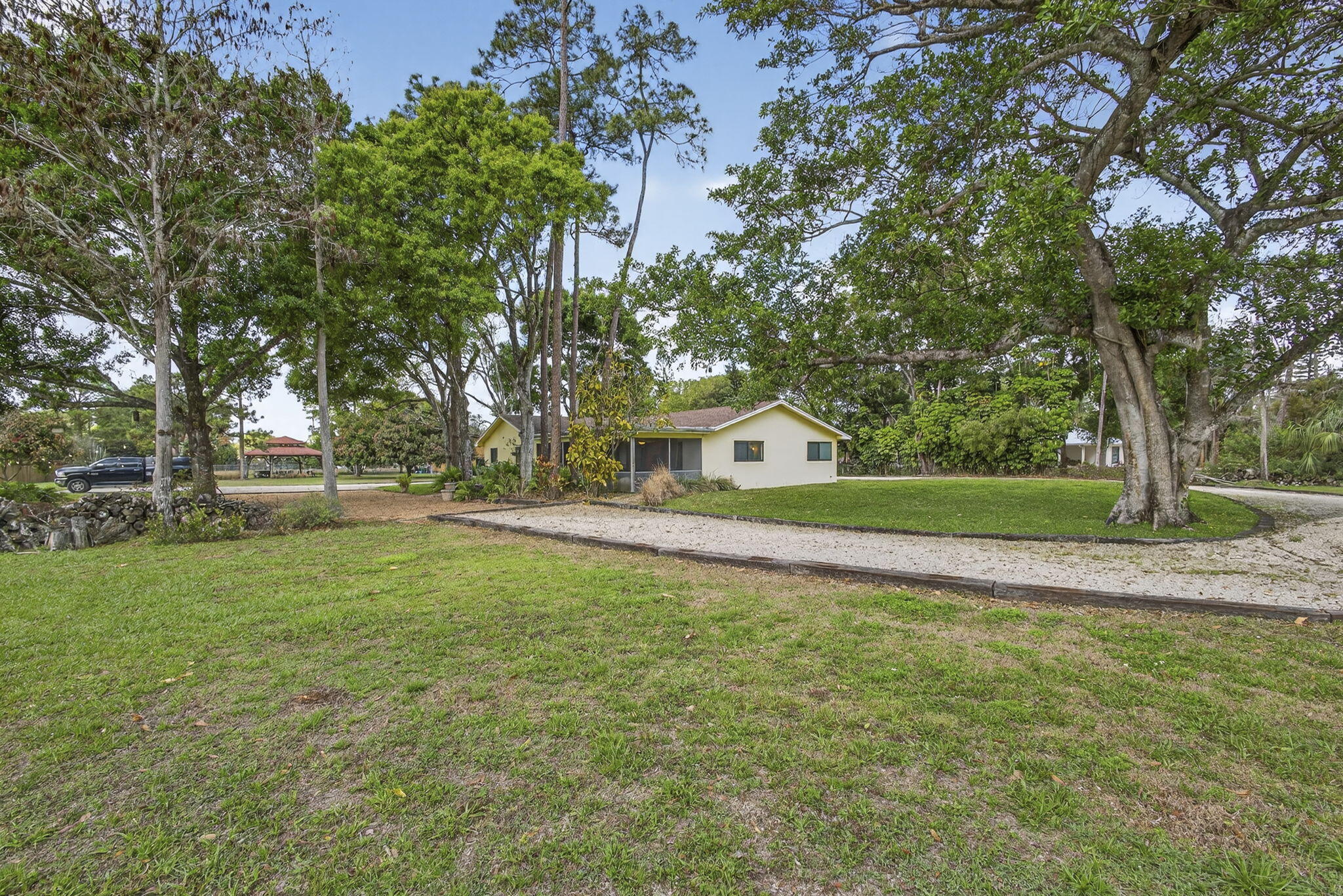 749 W Rambling Wellington, FL 33414