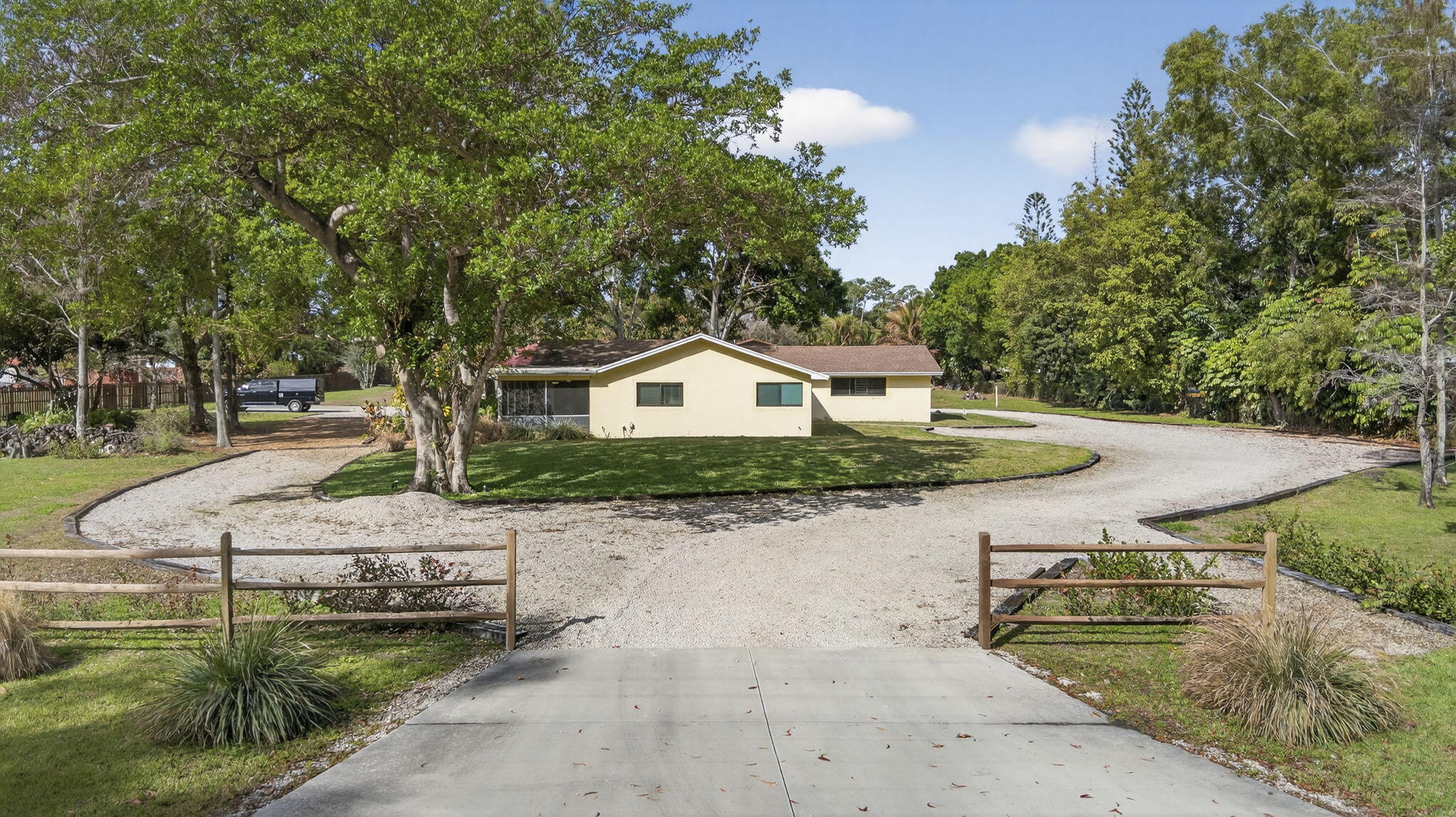 749 W Rambling Wellington, FL 33414