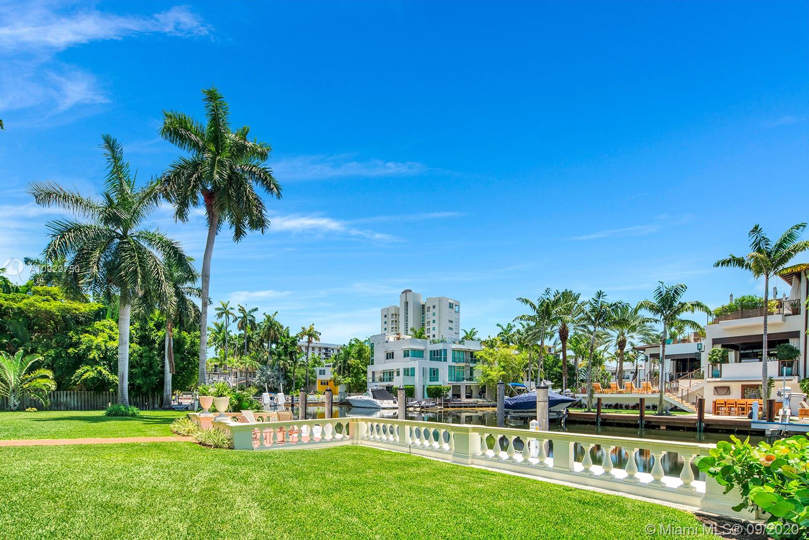 1716 S Bayshore Dr Miami, FL 33133