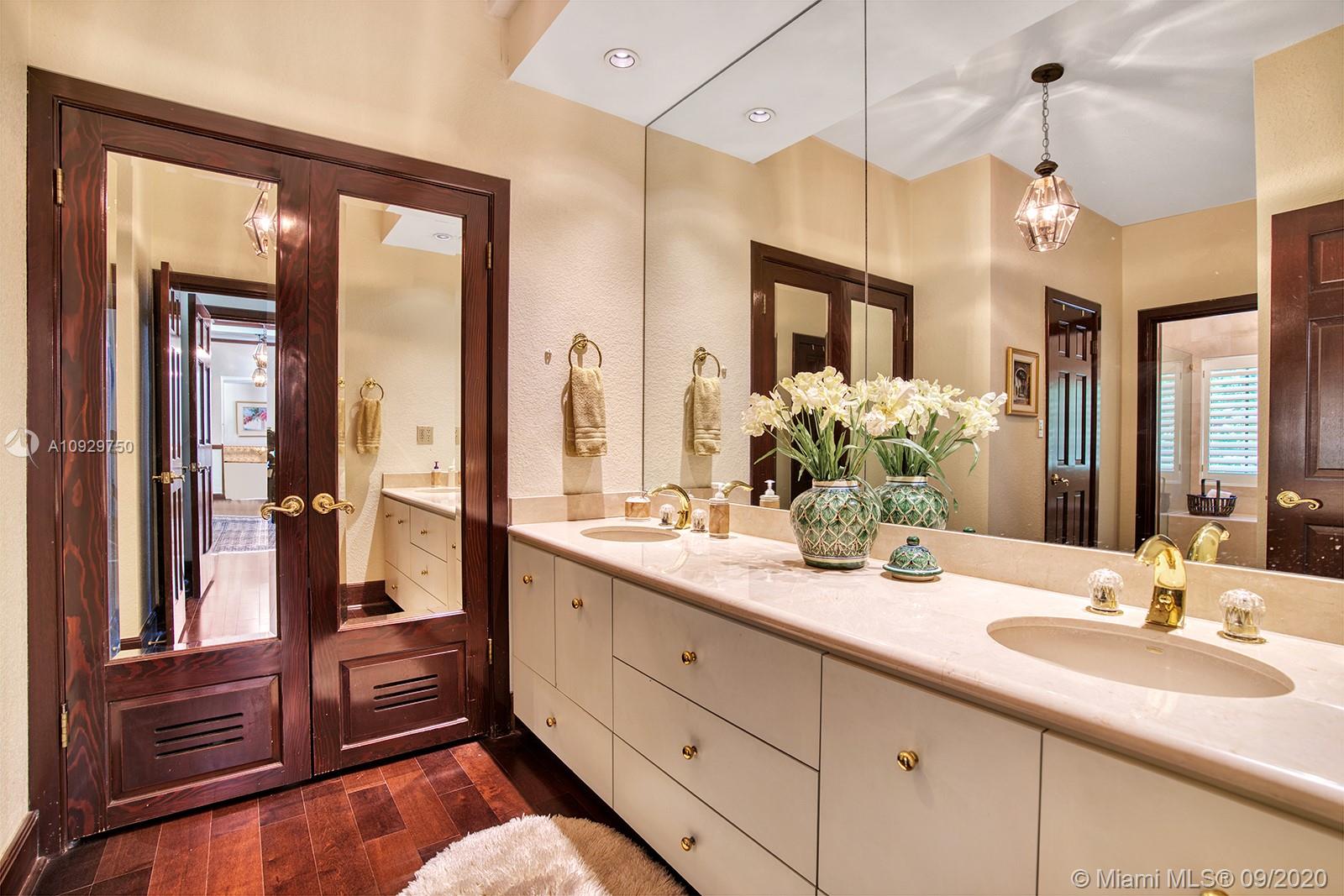 1716 S Bayshore Dr Miami, FL 33133