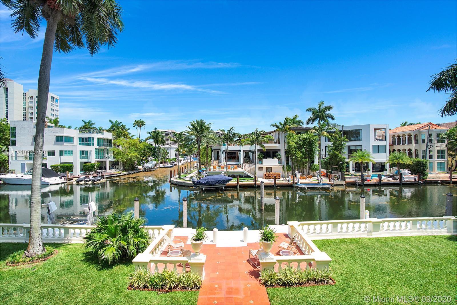 1716 S Bayshore Dr Miami, FL 33133