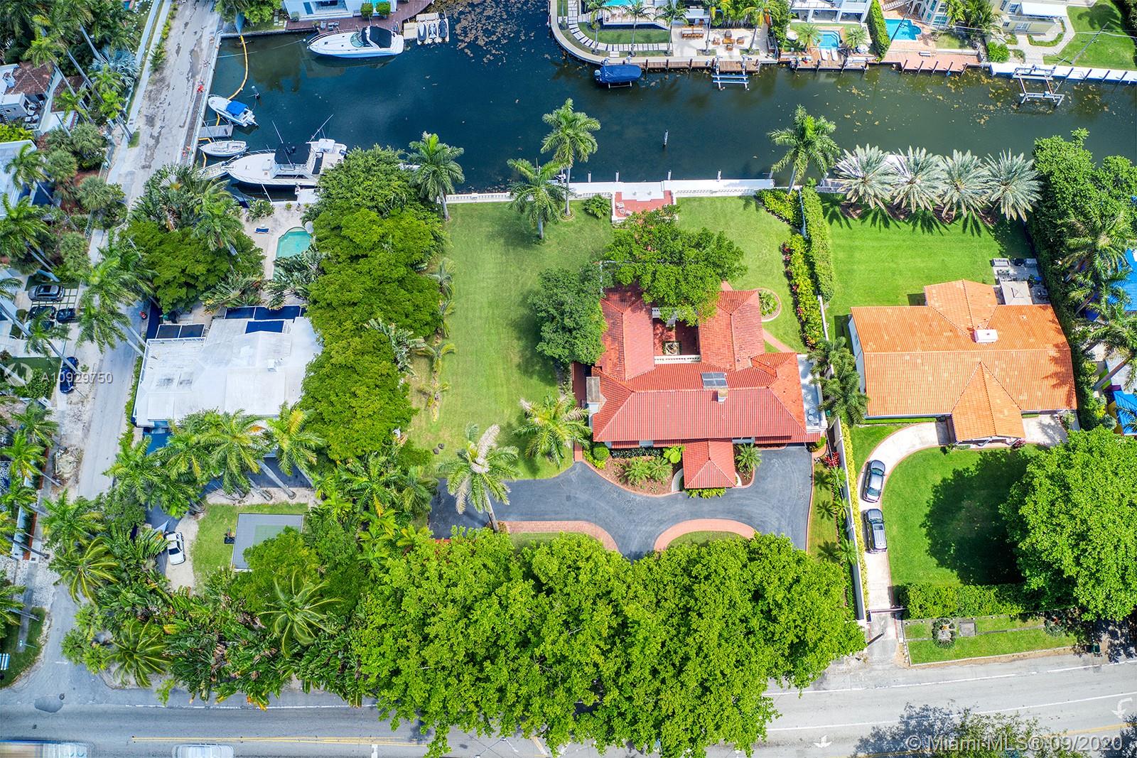 1716 S Bayshore Dr Miami, FL 33133