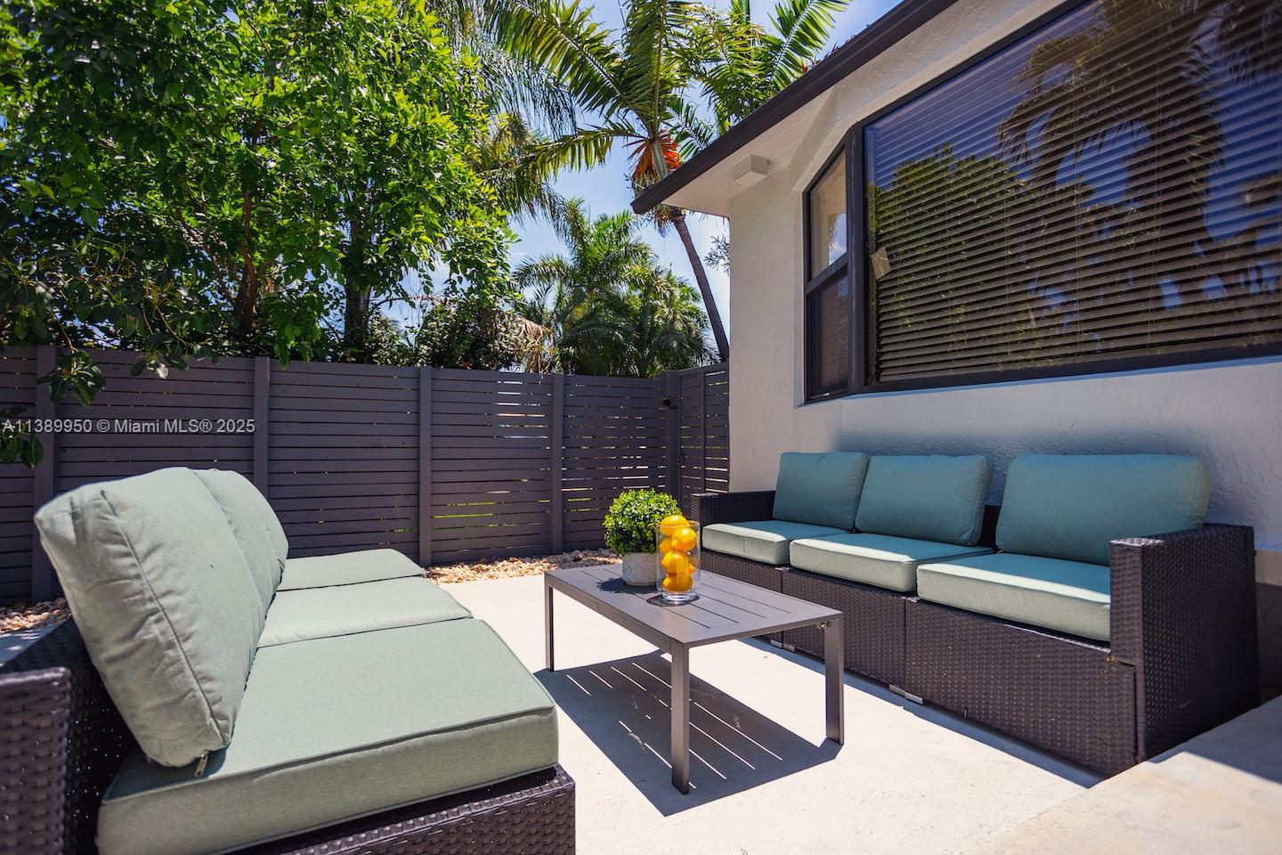 801 Harrison St Hollywood, FL 33019