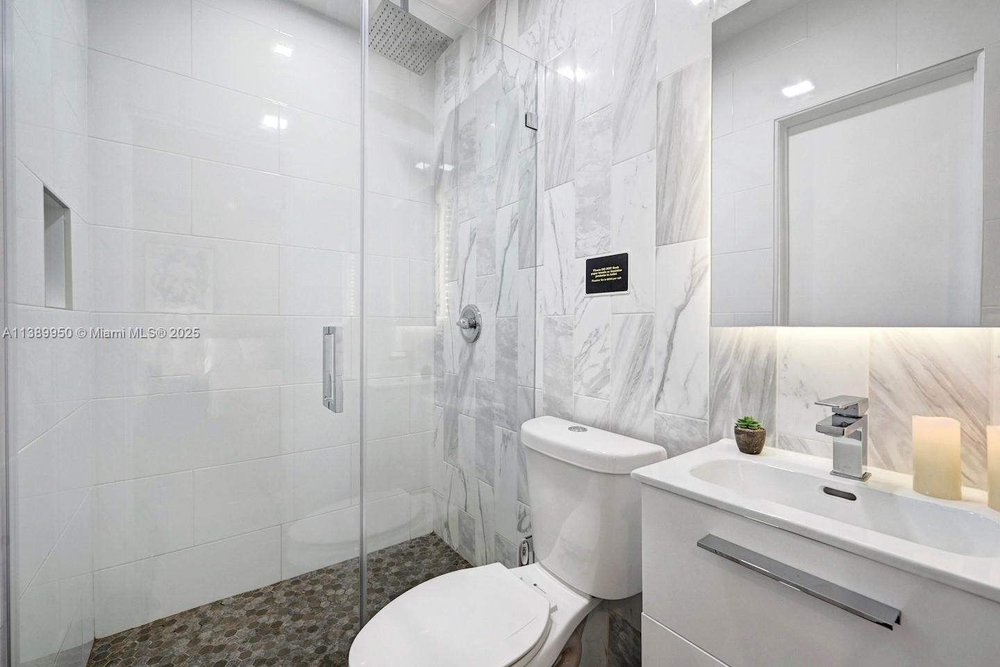 801 Harrison St Hollywood, FL 33019