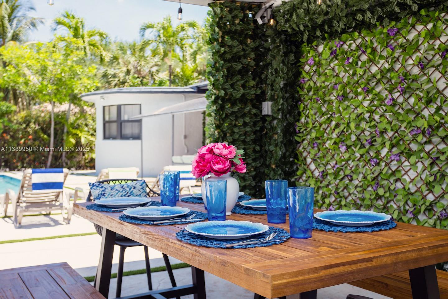 801 Harrison St Hollywood, FL 33019