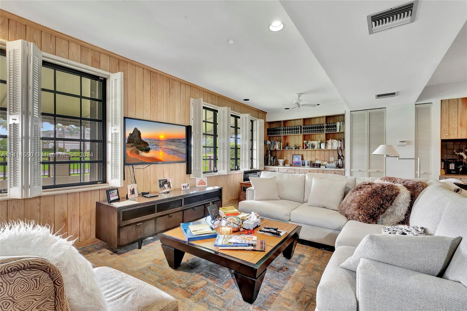 4716 University Dr Coral Gables, FL 33146