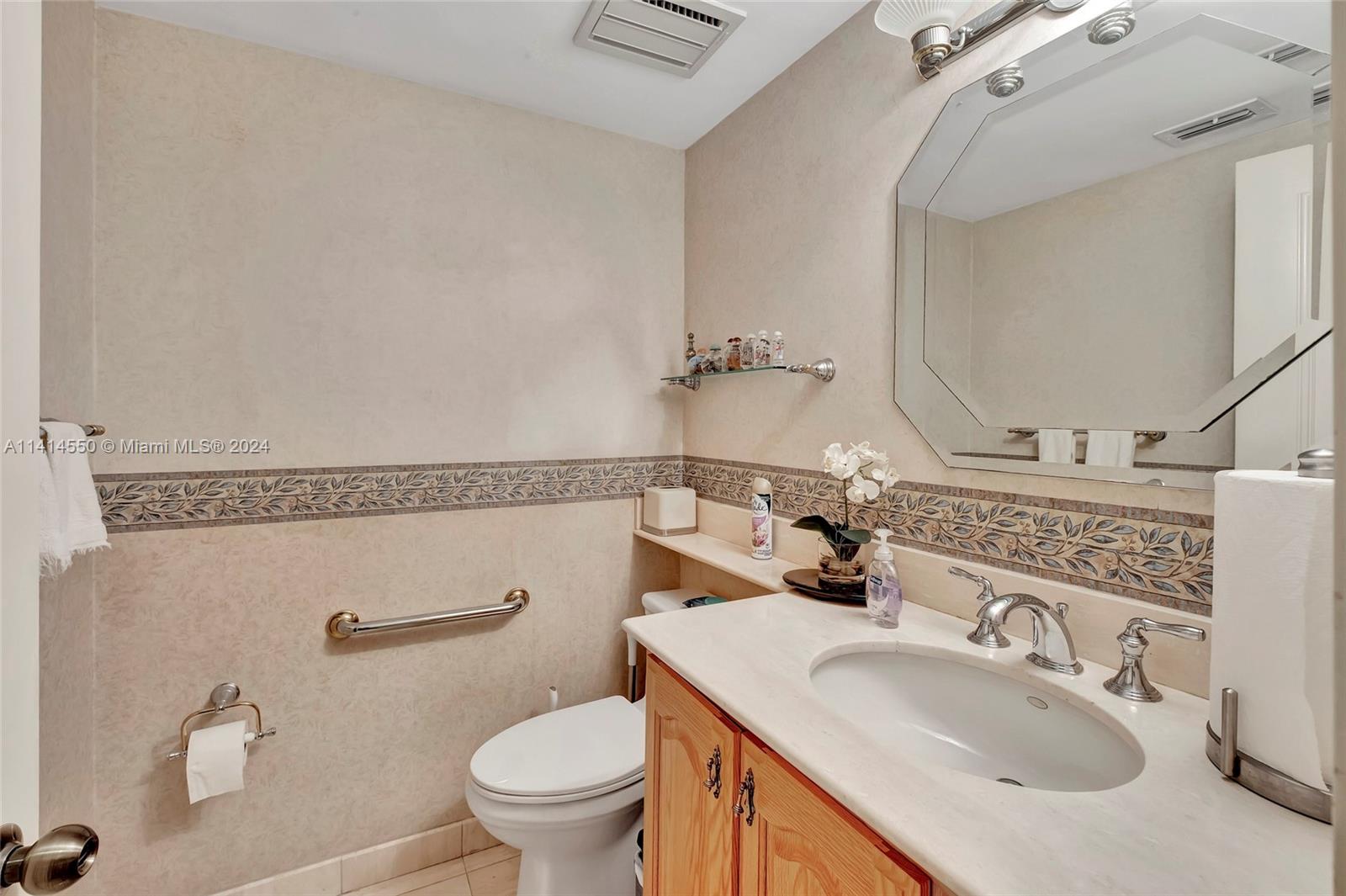 4716 University Dr Coral Gables, FL 33146