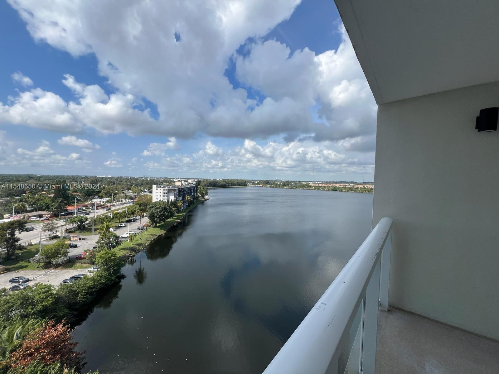 1301 NE Miami Gdns Dr #1101W,Miami, FL 33179