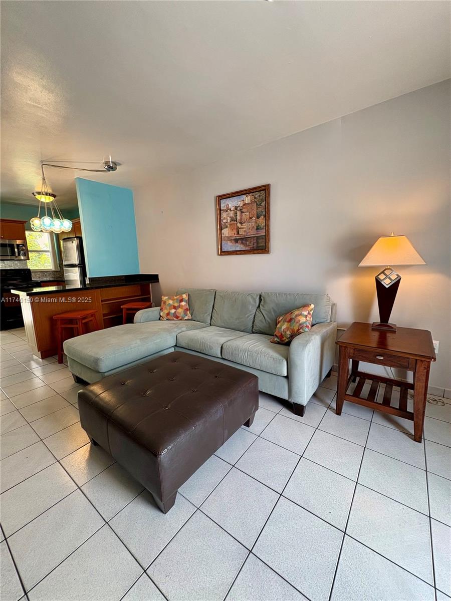 1420 Pennsylvania Ave #205