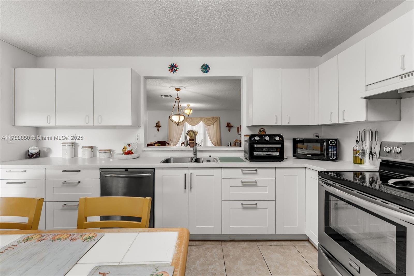 11060 SW 153rd Ct,Miami, FL 33196