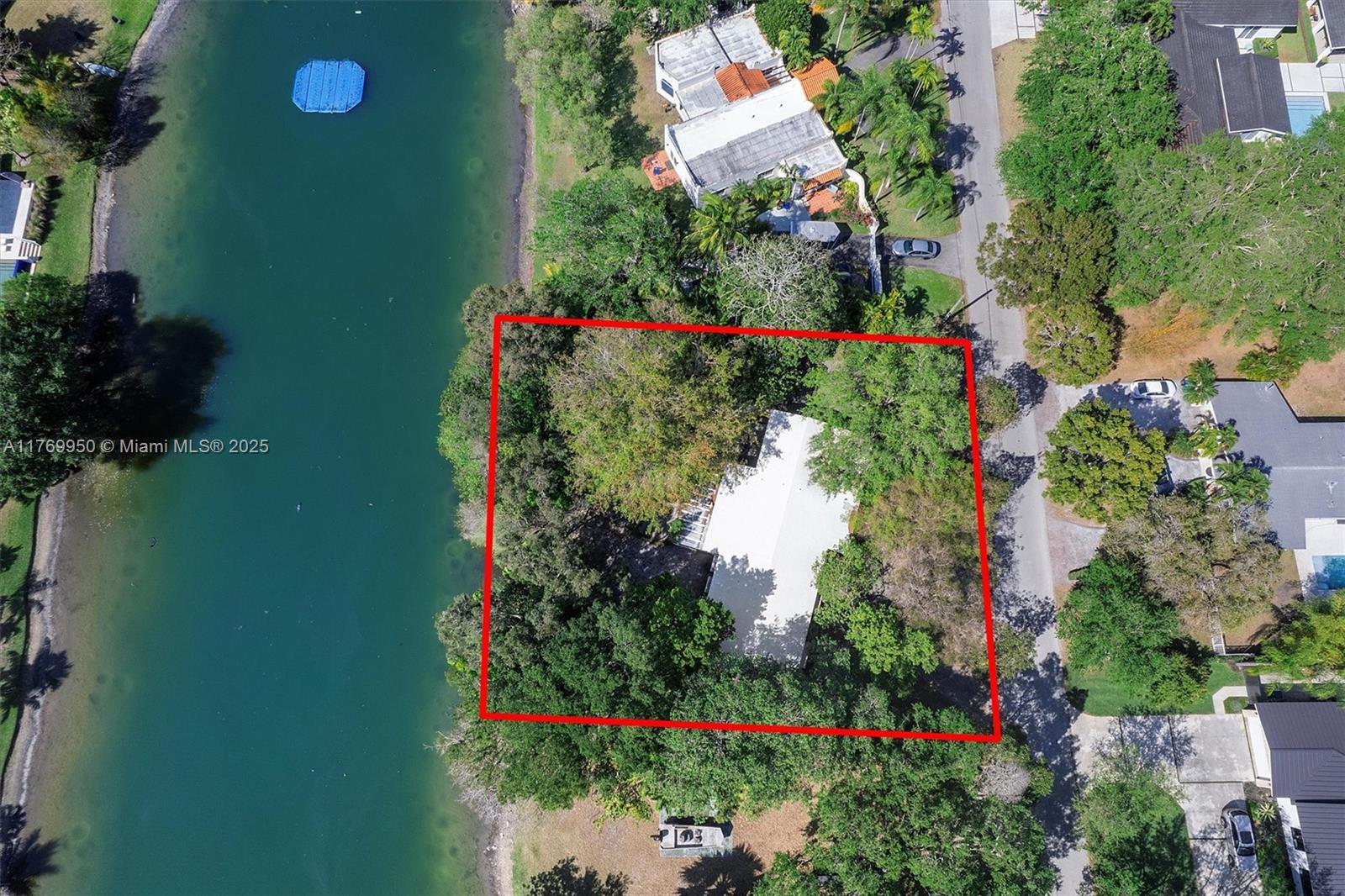 11600 SW 69th Ct Pinecrest, FL 33156