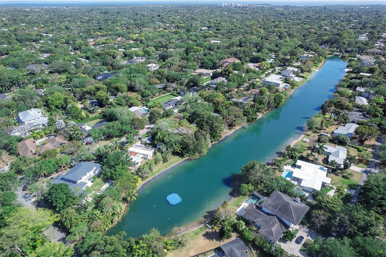 11600 SW 69th Ct Pinecrest, FL 33156