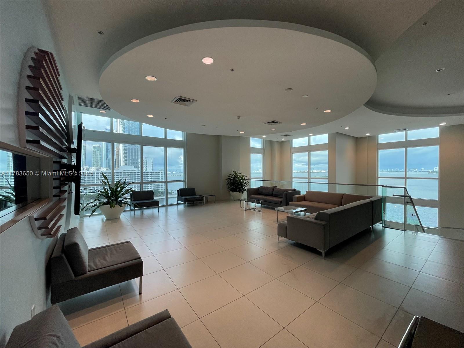image Quantum On The Bay South63