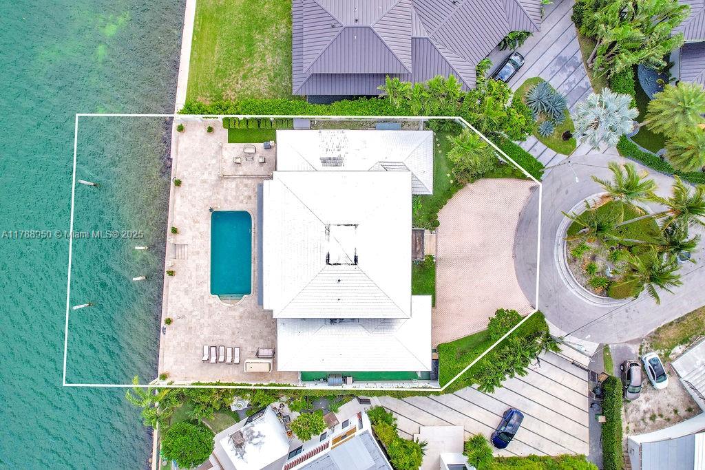 1990 NE 119th Rd North Miami, FL 33181 1990 NE 119th Rd North Miami, FL 33181