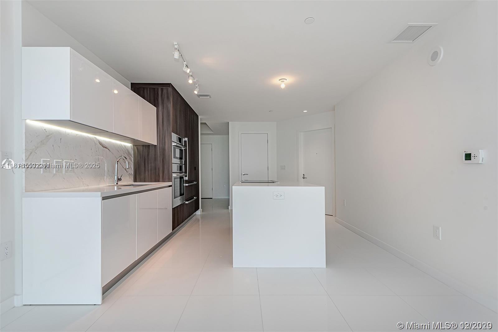 851 NE 1st Ave #1608,Miami, FL 33132