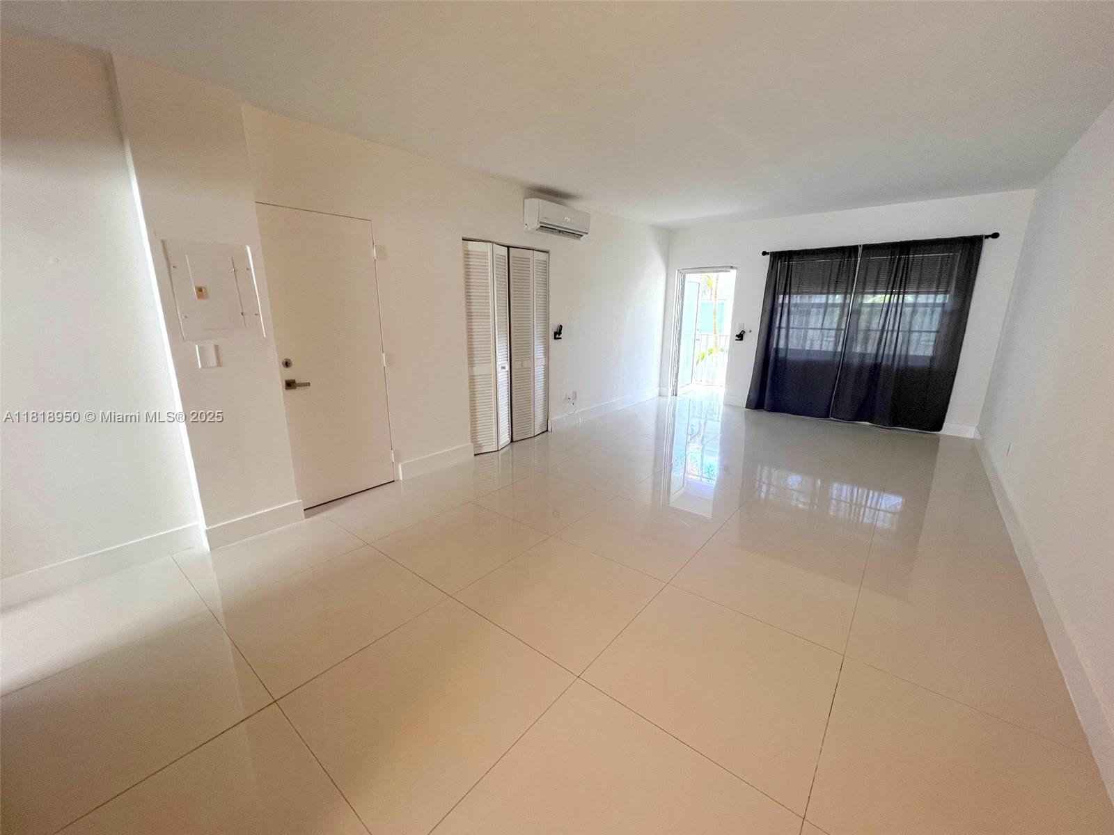 1604 Drexel Ave #207