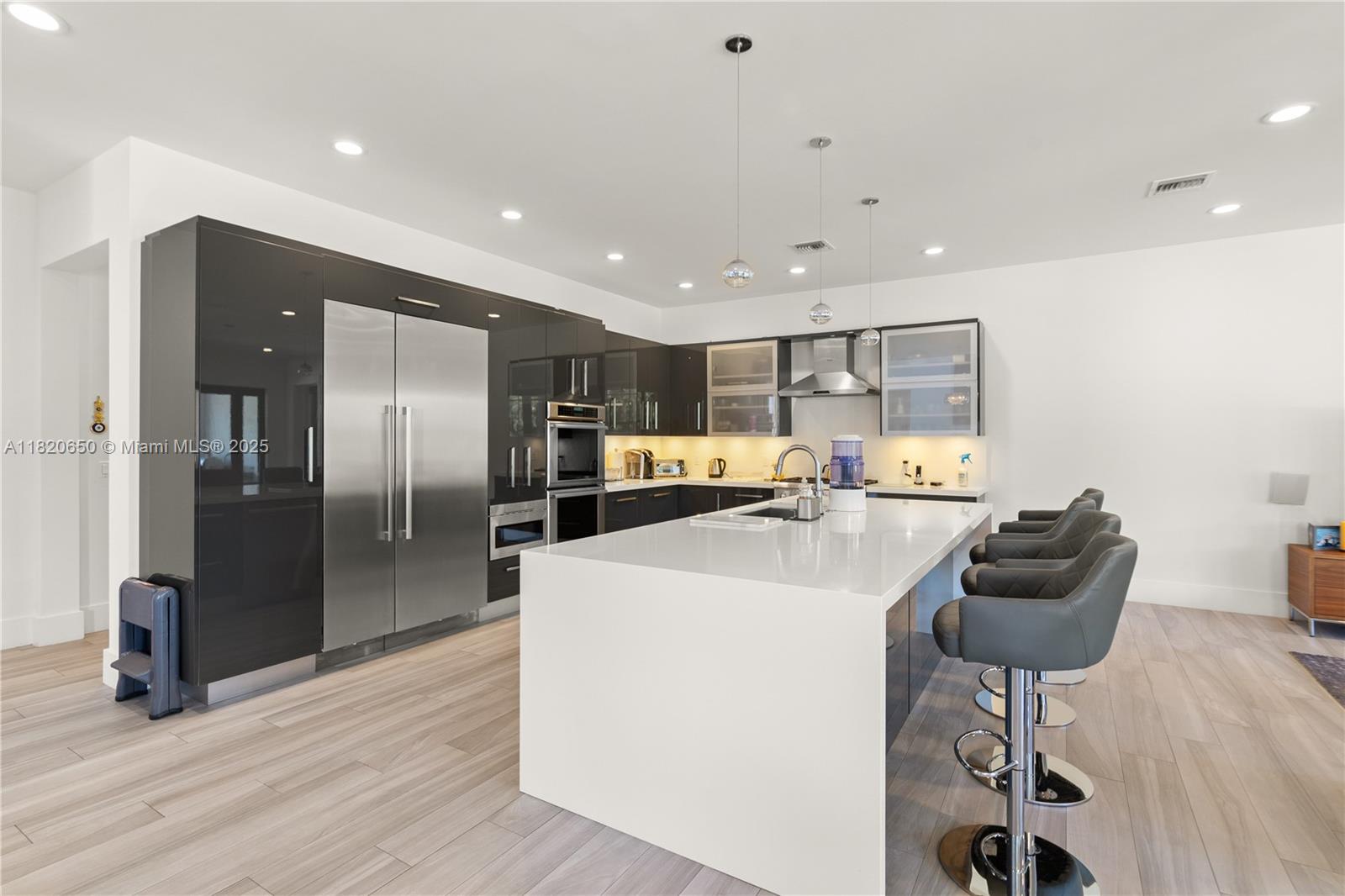 11901 NW 12th St Plantation, FL 33323