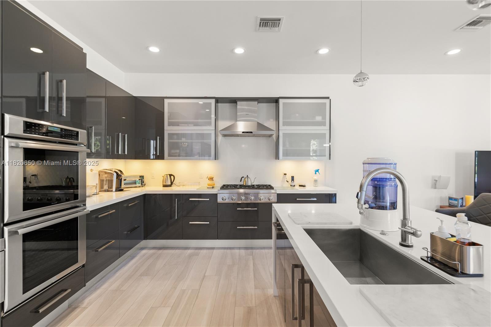 11901 NW 12th St Plantation, FL 33323