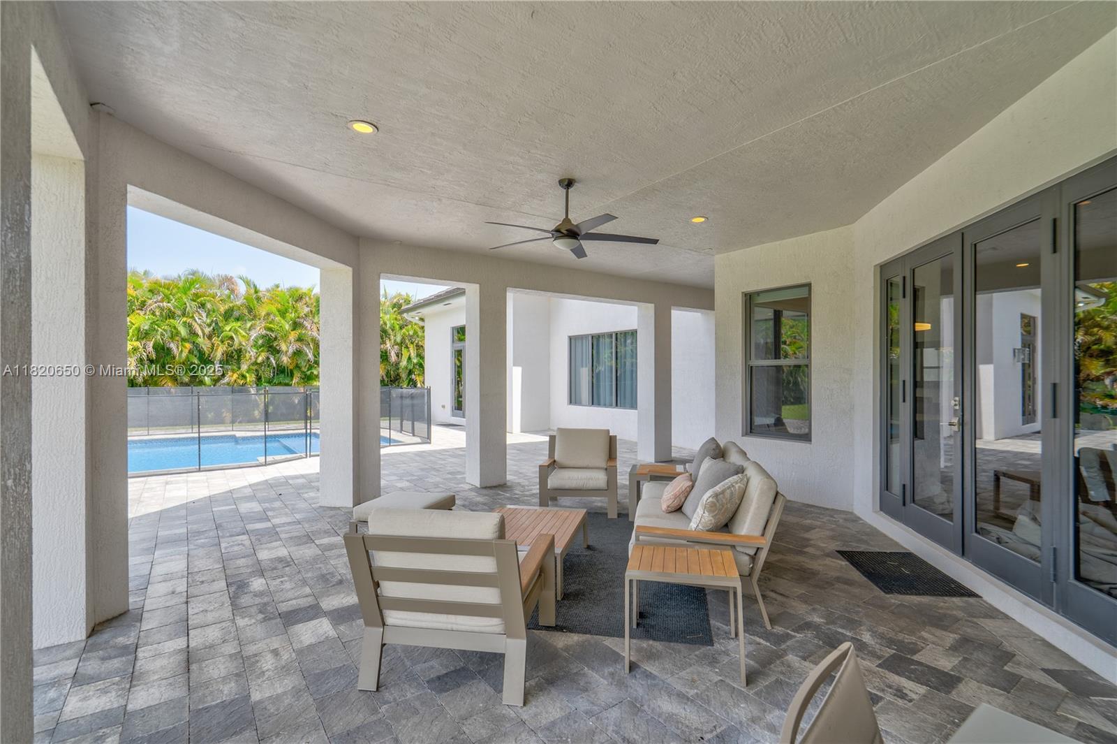 11901 NW 12th St Plantation, FL 33323