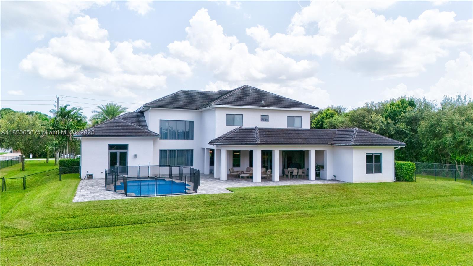 11901 NW 12th St Plantation, FL 33323