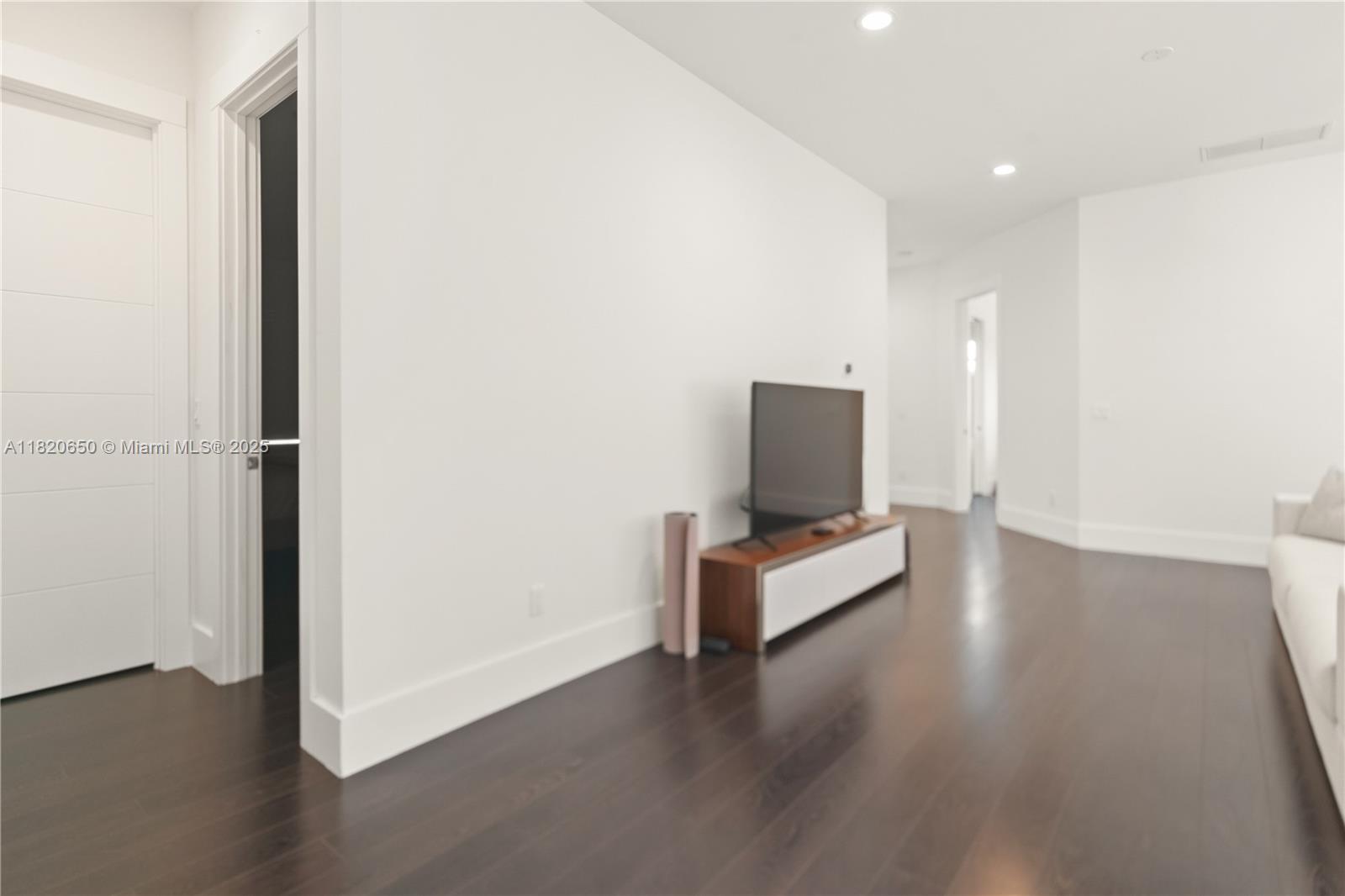 11901 NW 12th St Plantation, FL 33323