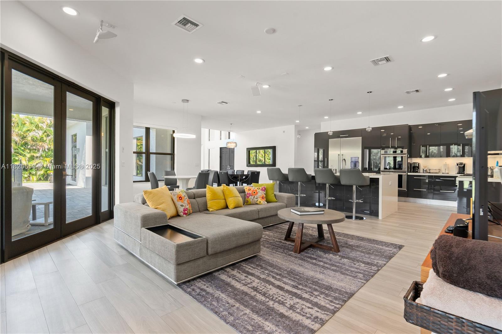 11901 NW 12th St Plantation, FL 33323