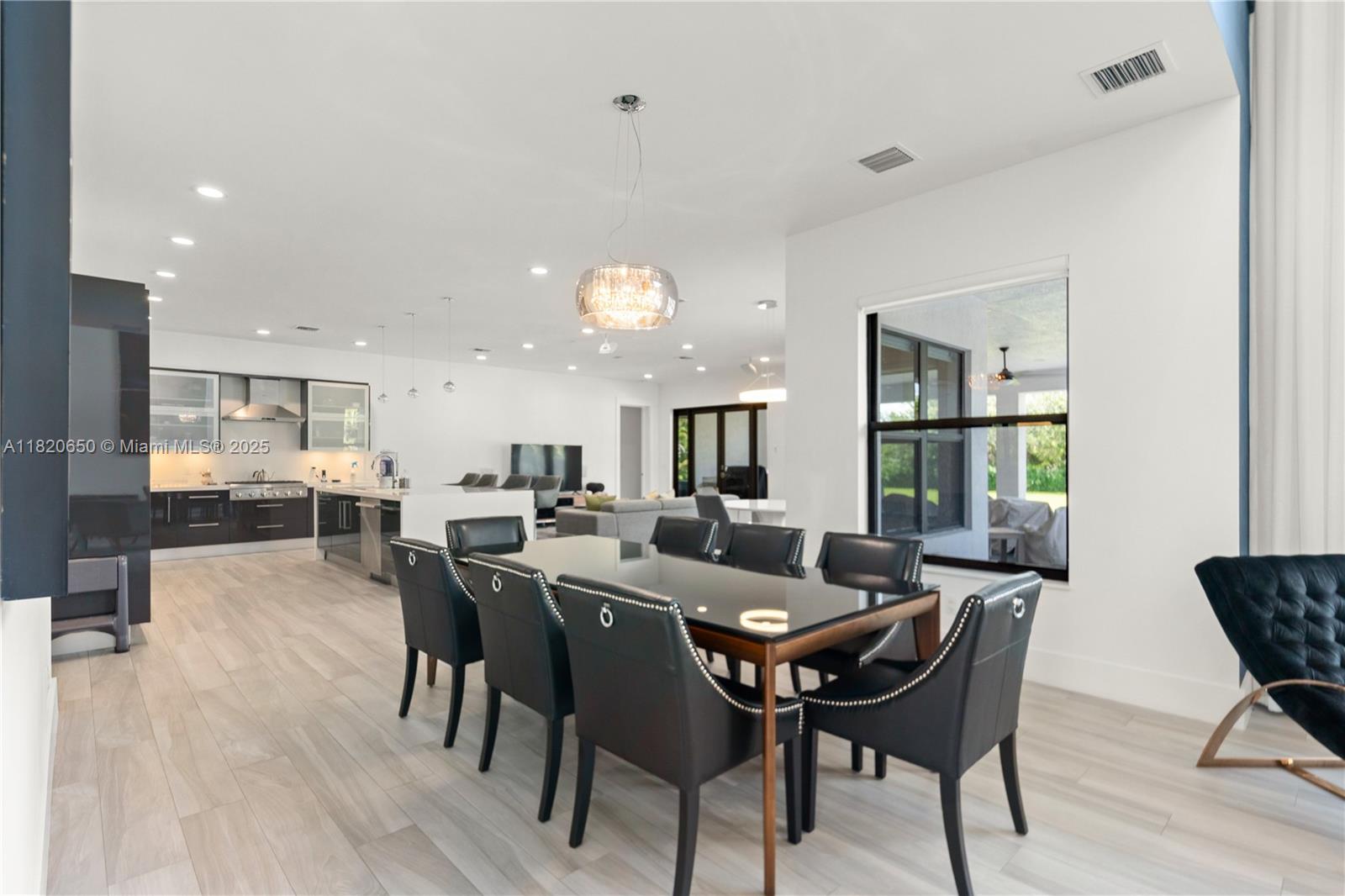 11901 NW 12th St Plantation, FL 33323