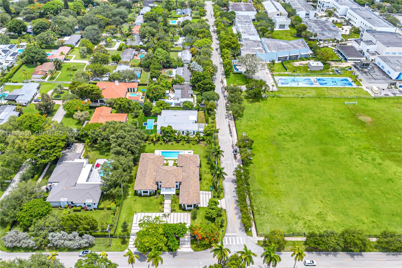 7699 SW 118th St Pinecrest, FL 33156