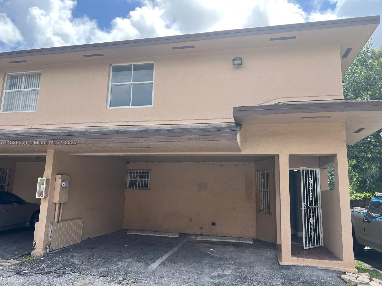 451 NE 136th St #I-101