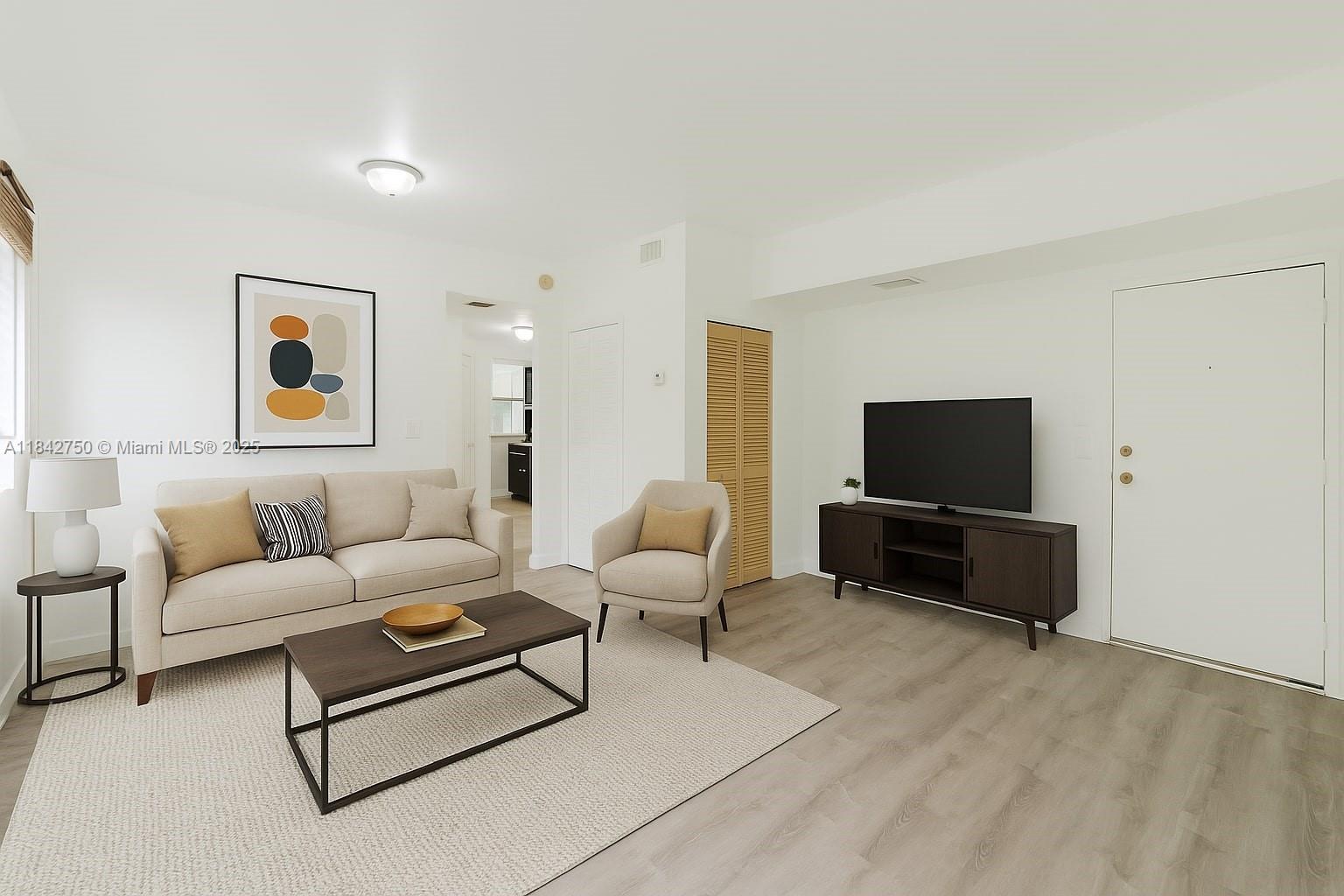 109 NW 6th Ave #6