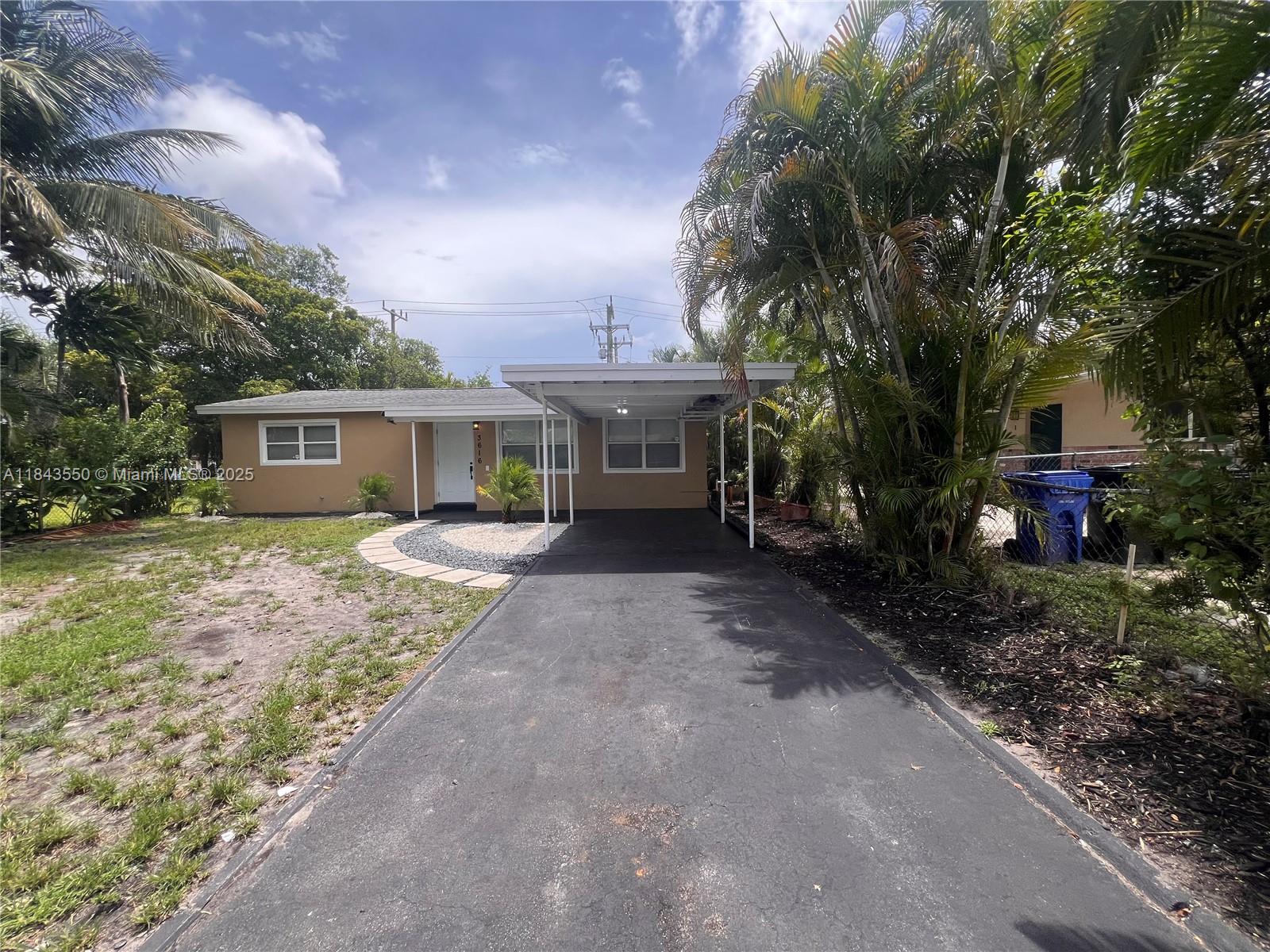 3616 SW 14th St