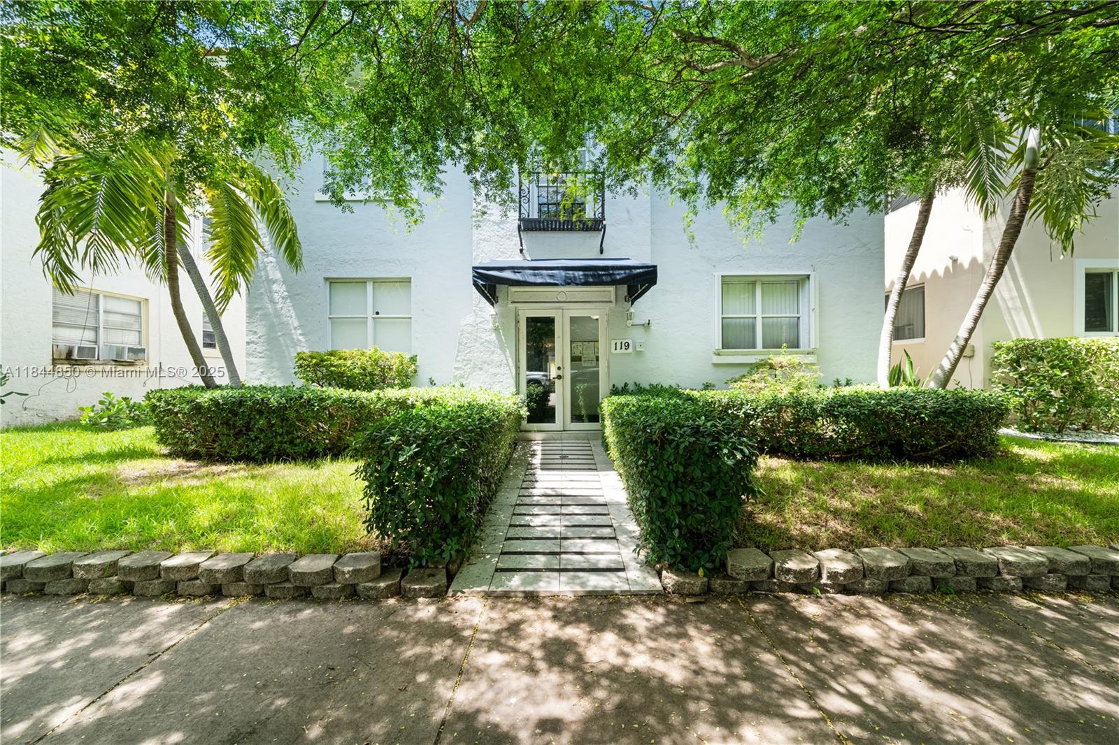 119 Menores Ave #8