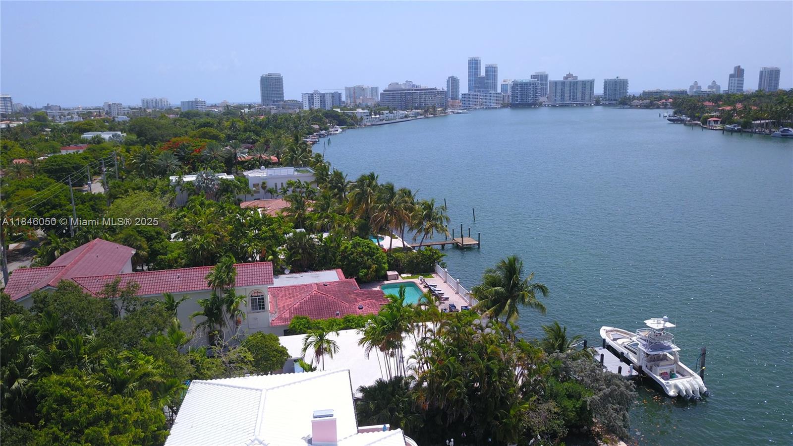 1560 Bay Dr Miami Beach, FL 33141 1560 Bay Dr Miami Beach, FL 33141