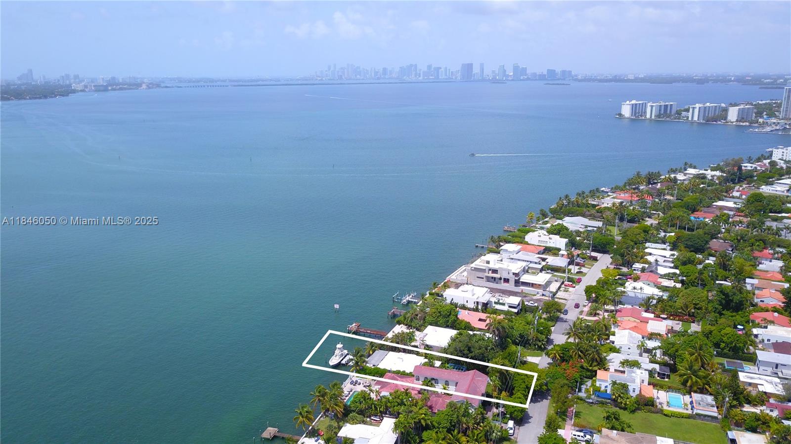 1560 Bay Dr Miami Beach, FL 33141 1560 Bay Dr Miami Beach, FL 33141