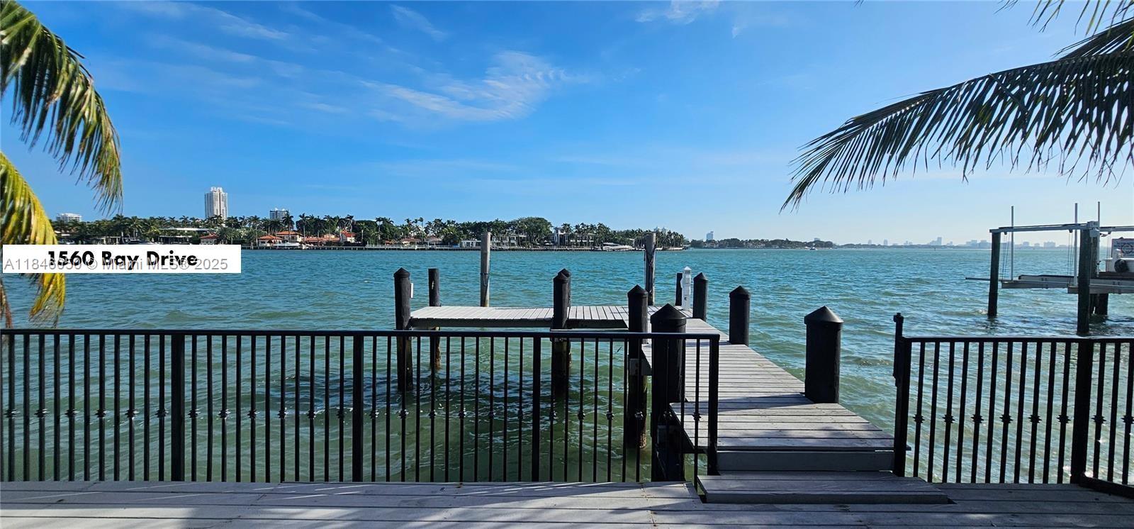 1560 Bay Dr Miami Beach, FL 33141 1560 Bay Dr Miami Beach, FL 33141