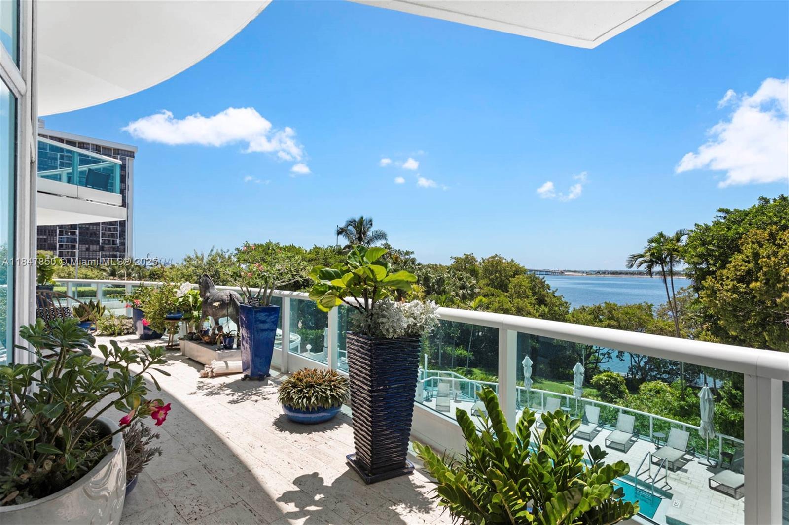 2127 Brickell Ave #503