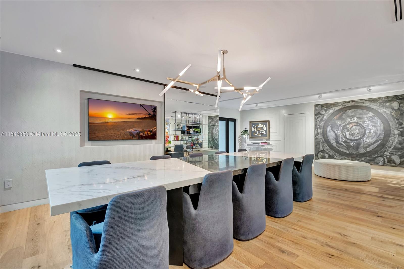 2152 Prairie Ave Miami Beach, FL 33139