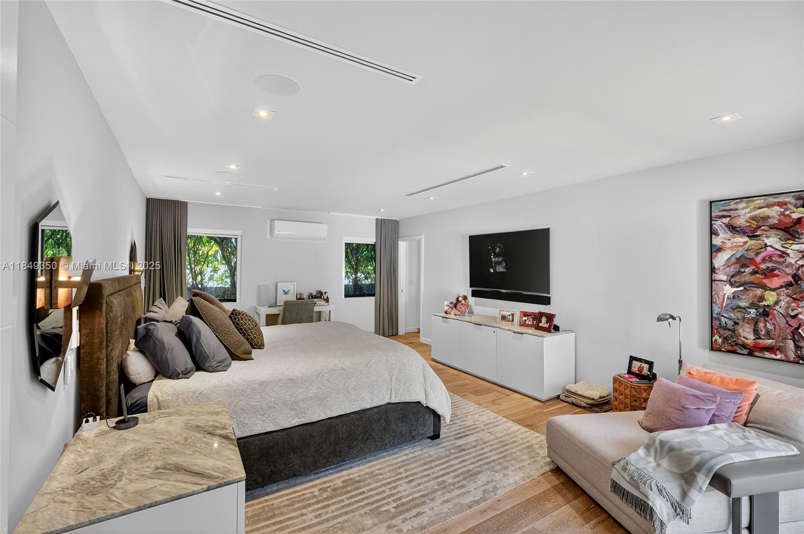 2152 Prairie Ave Miami Beach, FL 33139