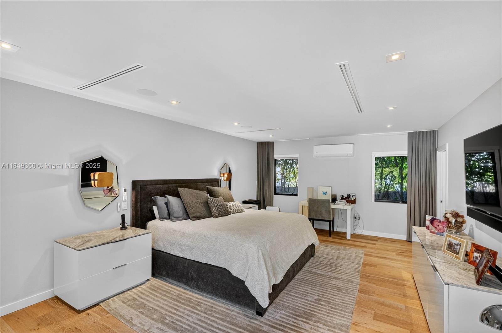 2152 Prairie Ave Miami Beach, FL 33139