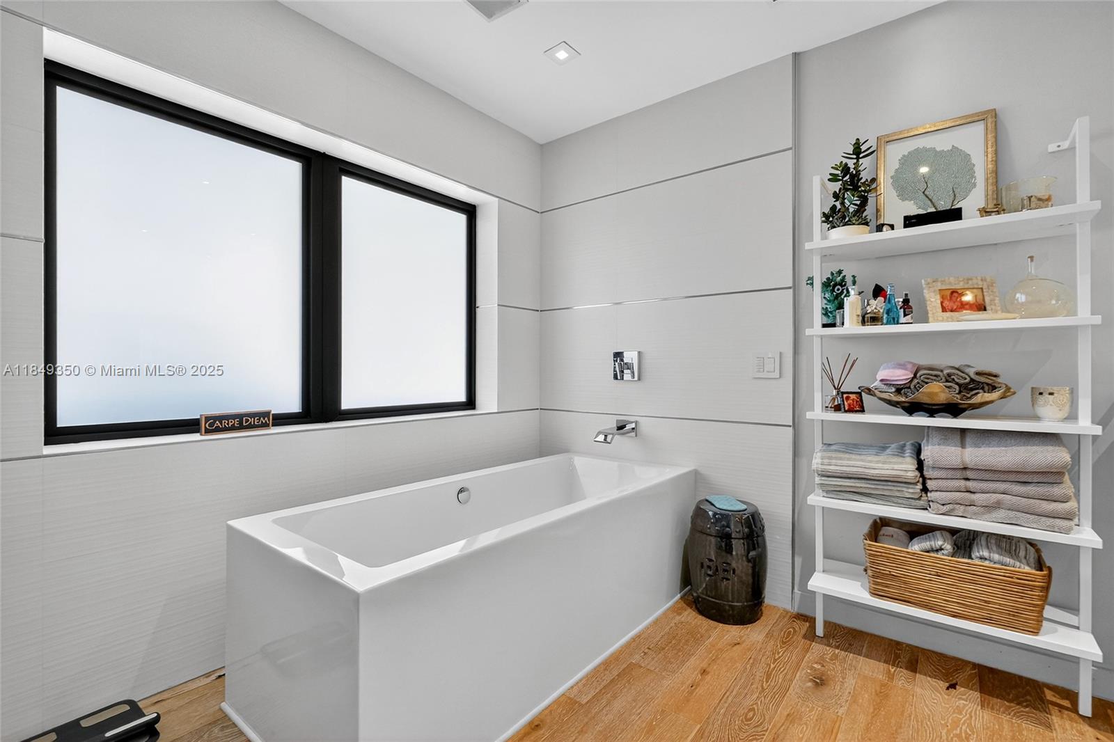 2152 Prairie Ave Miami Beach, FL 33139