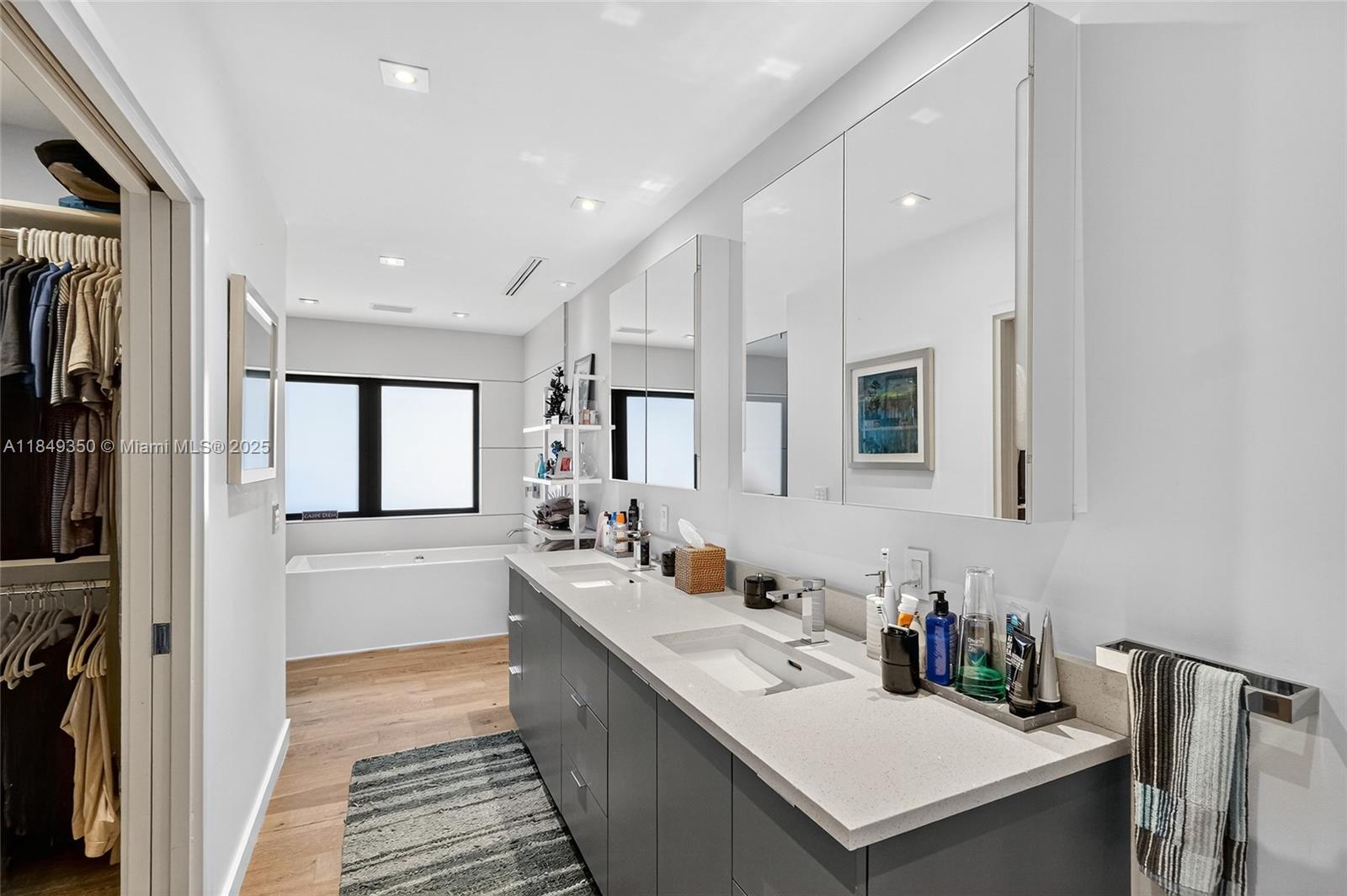 2152 Prairie Ave Miami Beach, FL 33139