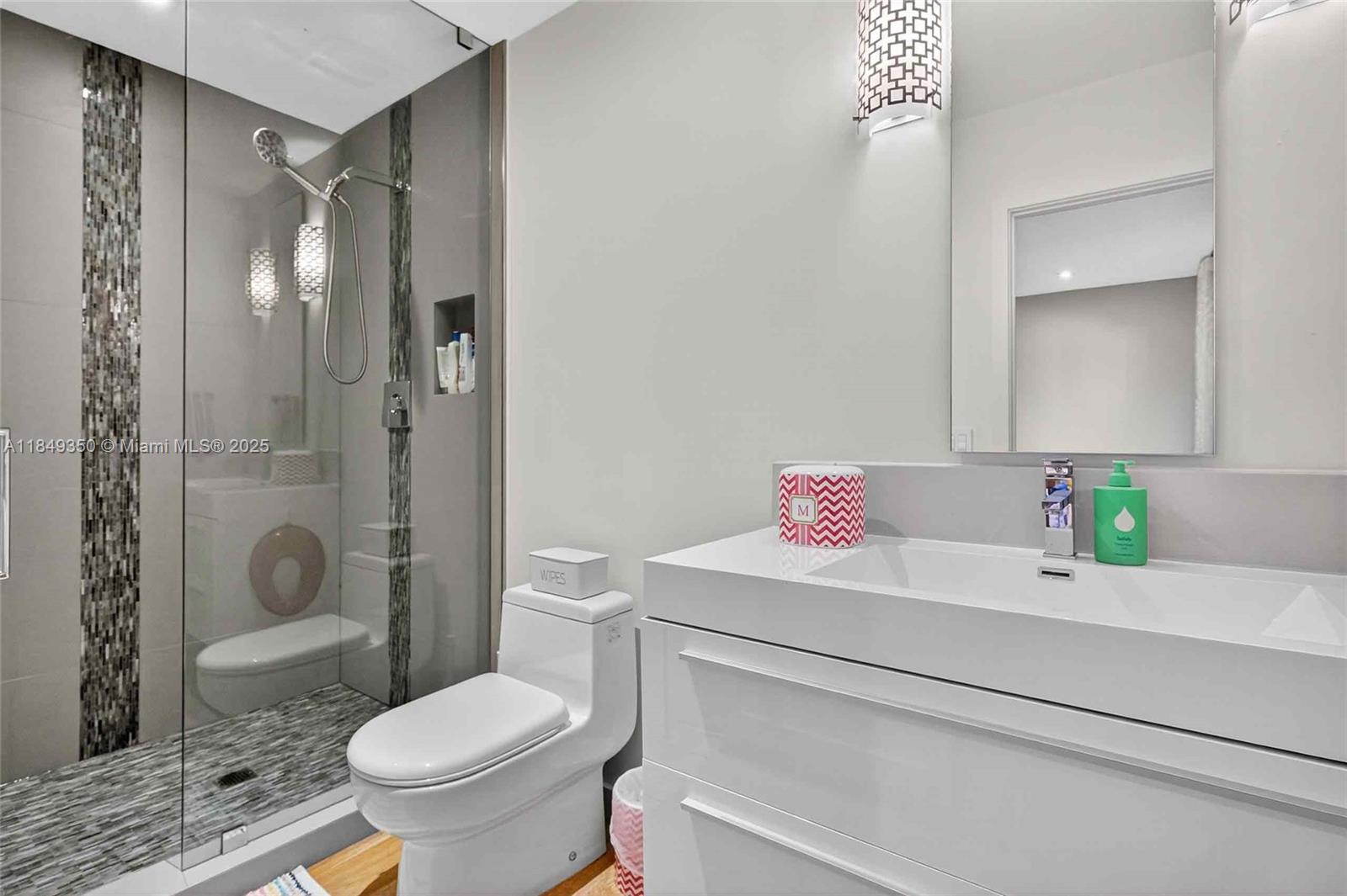 2152 Prairie Ave Miami Beach, FL 33139