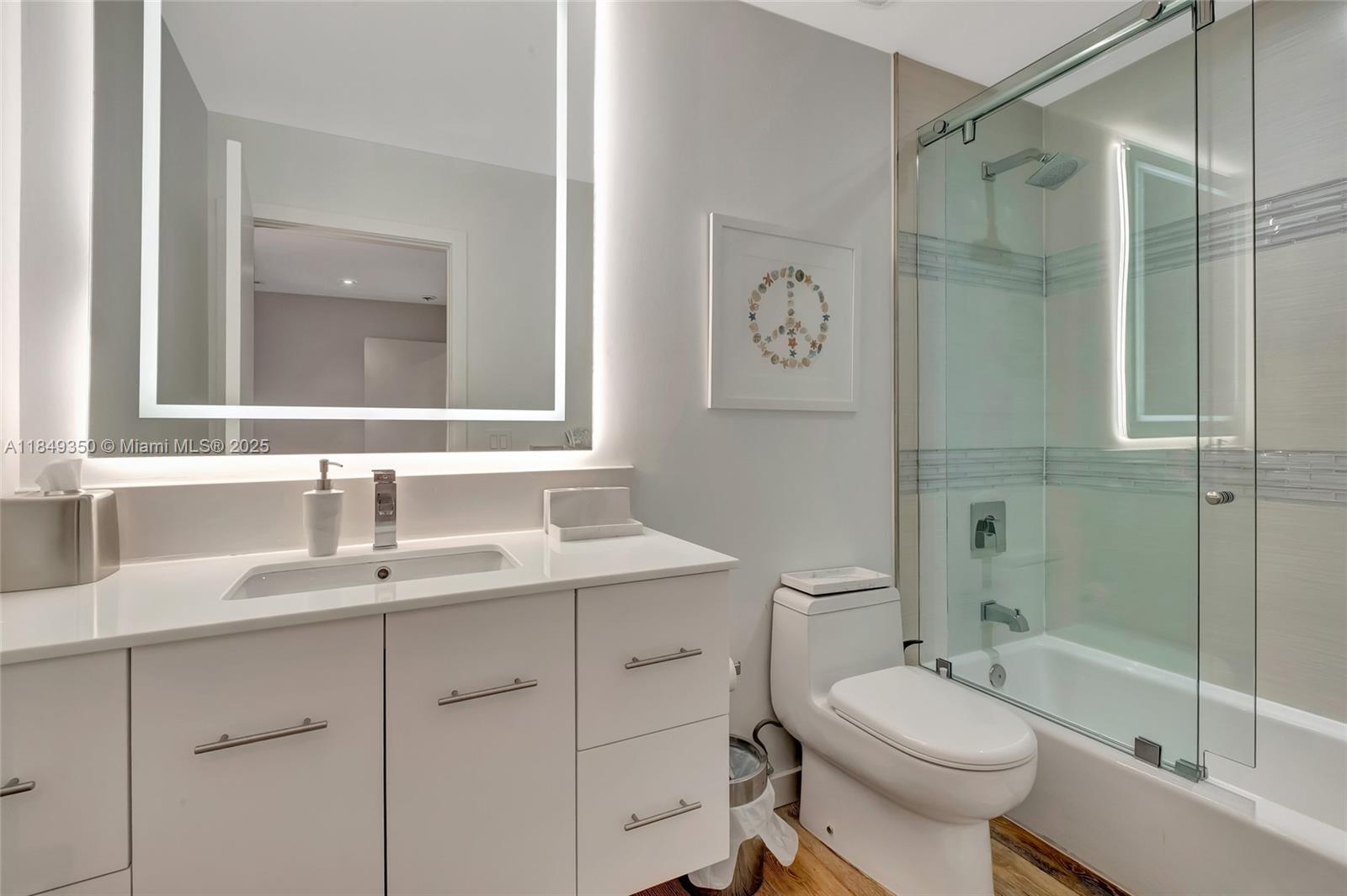 2152 Prairie Ave Miami Beach, FL 33139