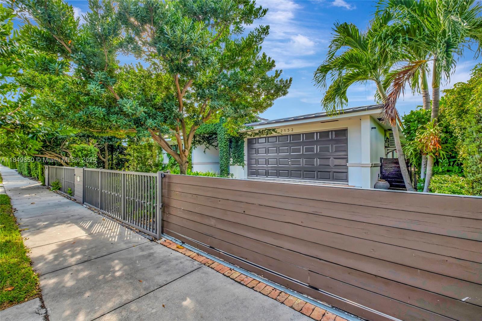 2152 Prairie Ave Miami Beach, FL 33139