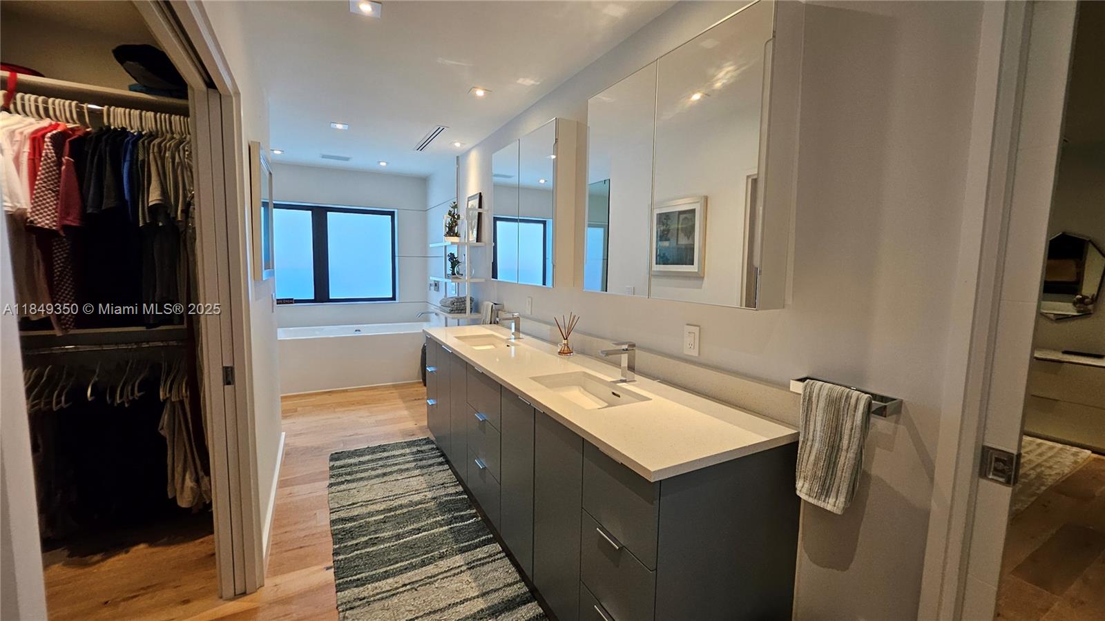 2152 Prairie Ave Miami Beach, FL 33139