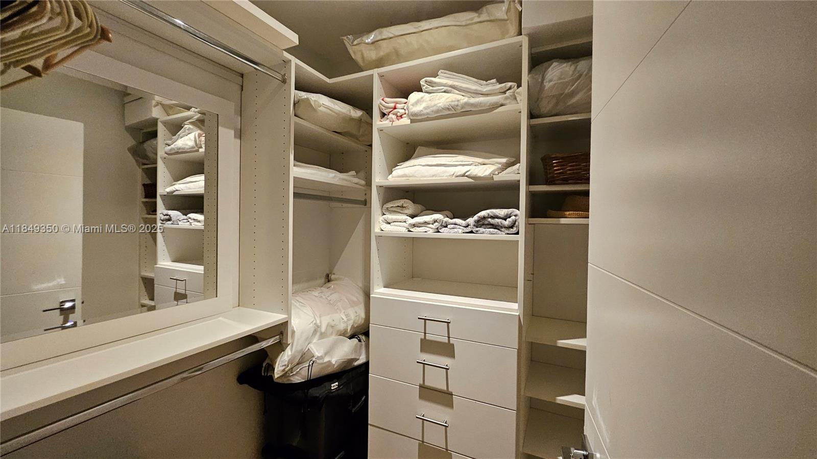 2152 Prairie Ave Miami Beach, FL 33139