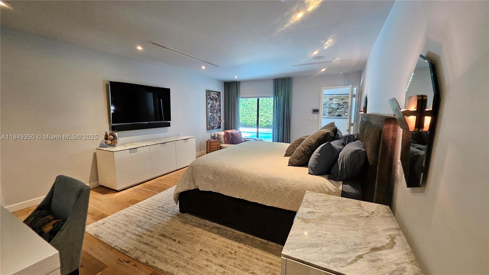 2152 Prairie Ave Miami Beach, FL 33139