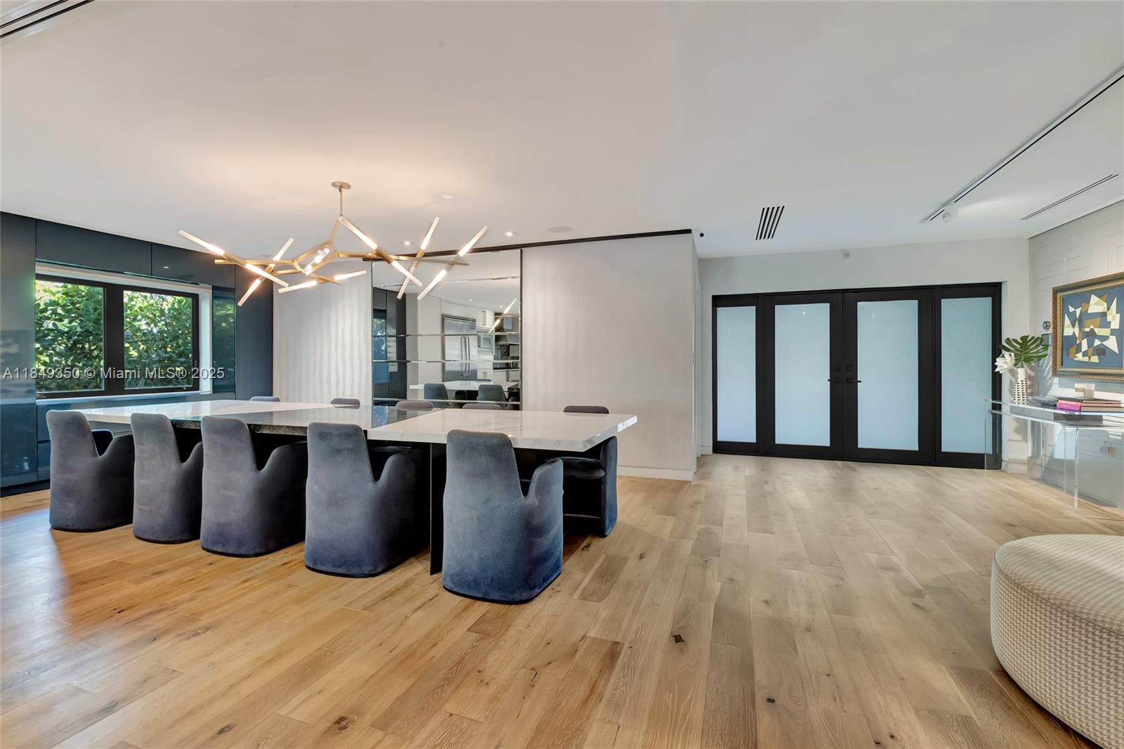 2152 Prairie Ave Miami Beach, FL 33139