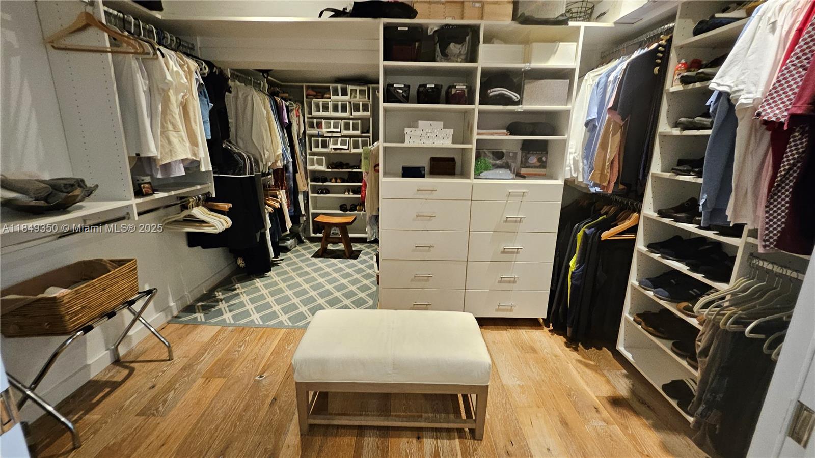 2152 Prairie Ave Miami Beach, FL 33139